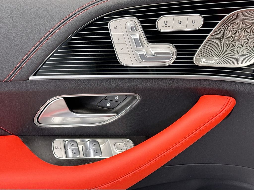 Thumbnail: 2026 Mercedes-Benz GLE - 23