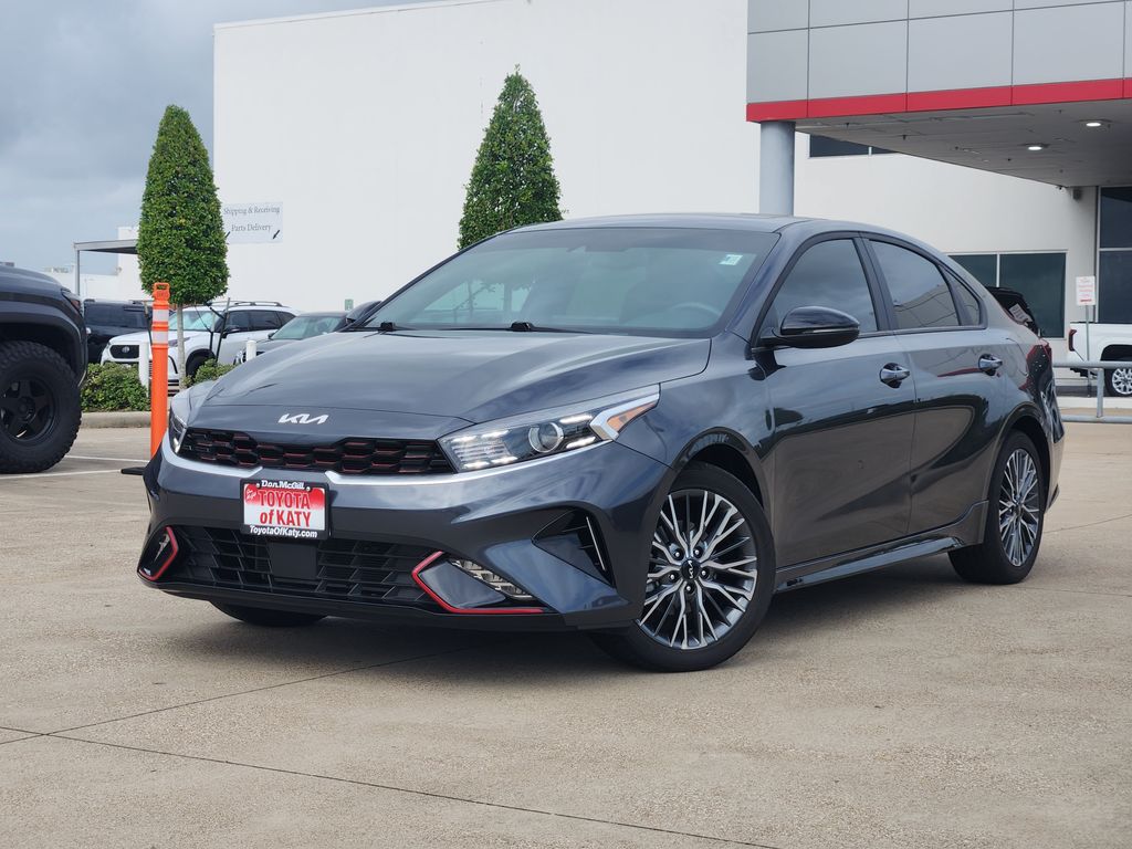 Gray 2024 Kia Forte Sedan Front-Wheel Drive Continuously Variable Transmission