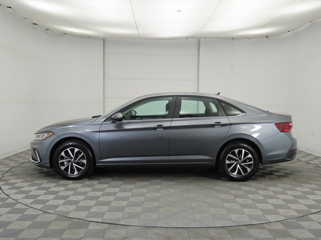 Thumbnail: 2025 Volkswagen Jetta - 9