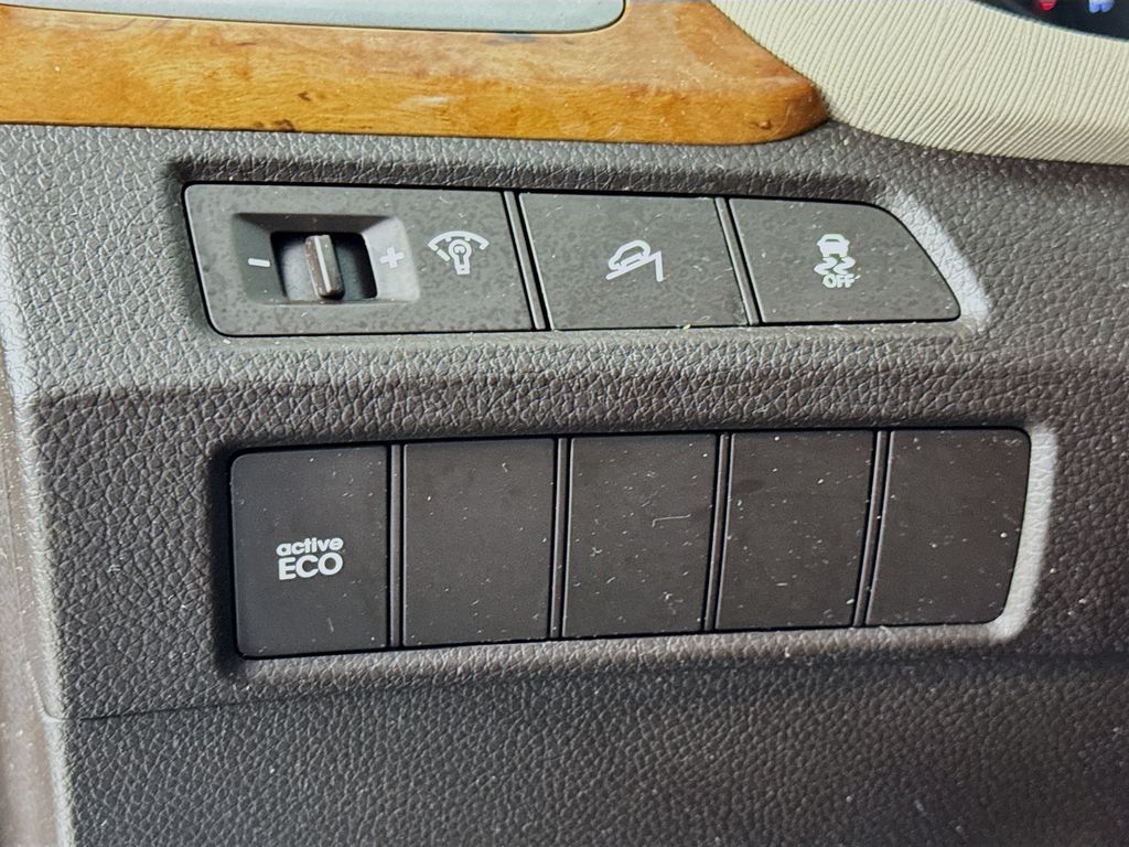 Used Car 2013 Hyundai Santa Fe Sport  Base For Sale Under $10,000 In Austin, Texas