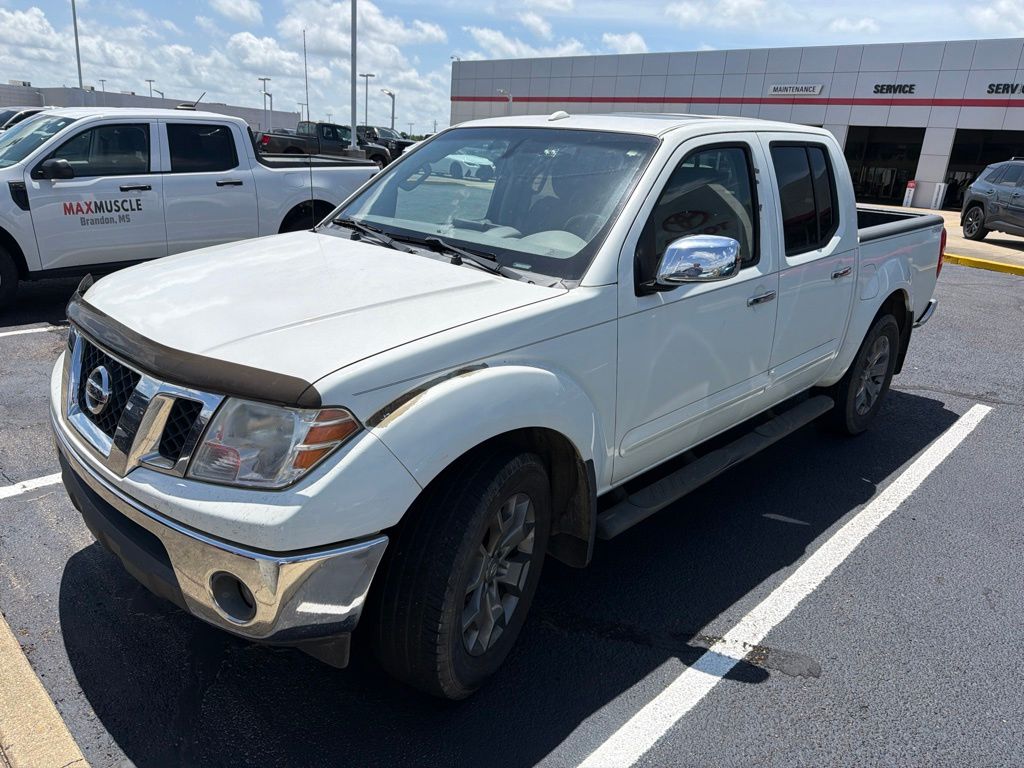 Glacier White 2017 Nissan Frontier Pickup Truck Four-Wheel Drive 5-Speed Automatic Overdrive
