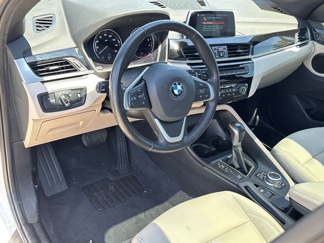 Used 2019 White BMW xDrive28i image 25