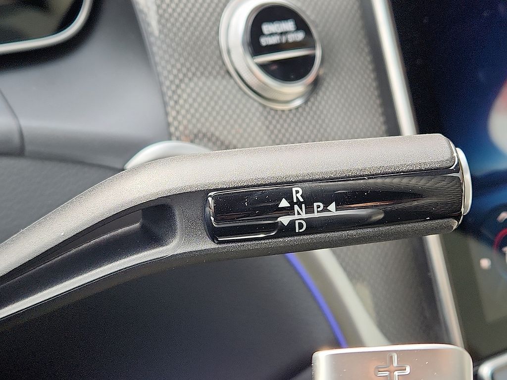 Thumbnail: 2026 Mercedes-Benz GLC - 10