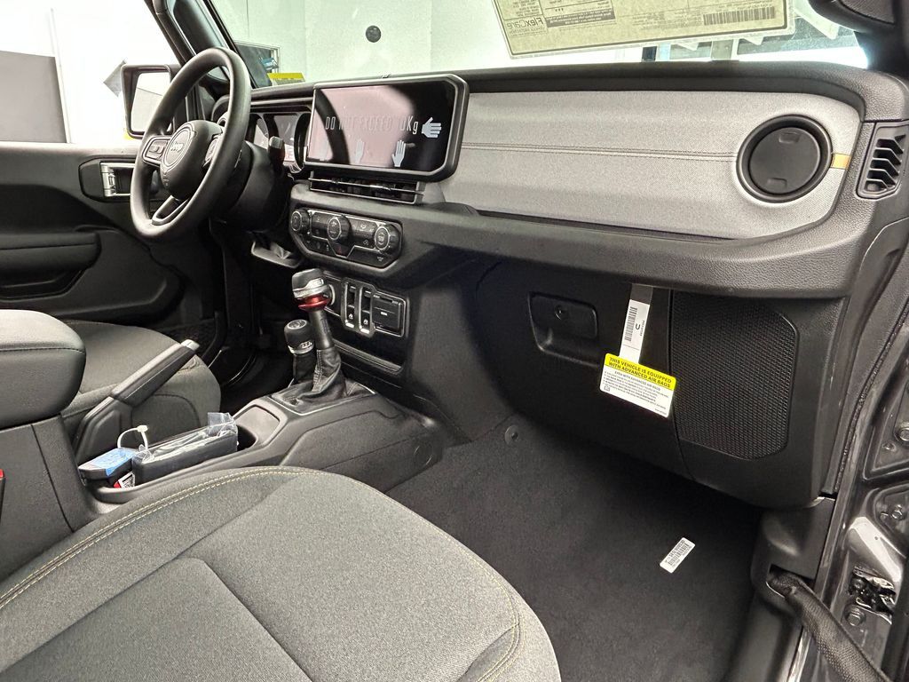 New 2026 Granite Crystal Metallic Clearcoat Jeep Sport image 28