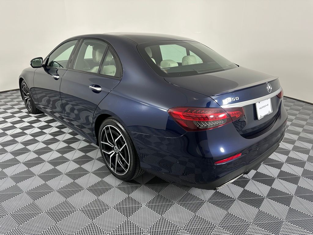 Thumbnail: 2021 Mercedes-Benz E-Class - 3