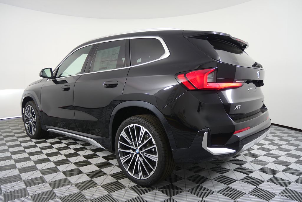 Thumbnail: 2026 BMW X1 - 5