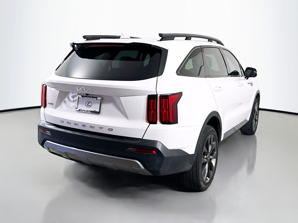 Thumbnail: 2022 Kia Sorento - 5