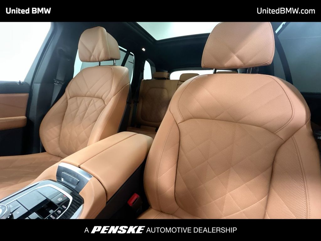 Thumbnail: 2025 BMW X5 - 13