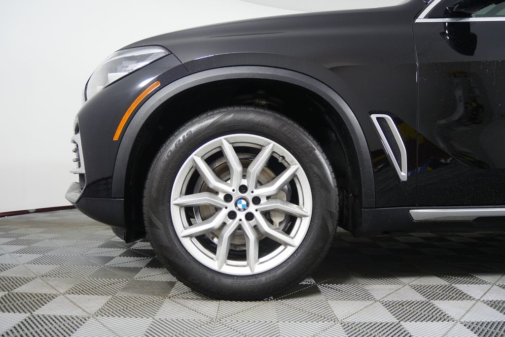 Thumbnail: 2022 BMW X5 - 7