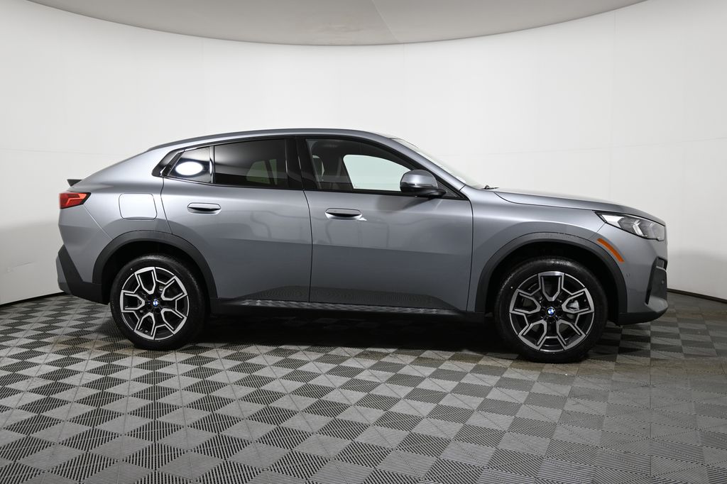 Thumbnail: 2026 BMW X2 - 8