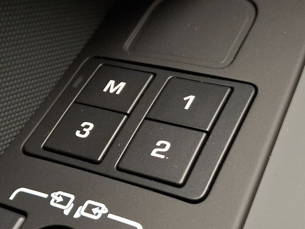 Thumbnail: 2025 Land Rover Defender - 17