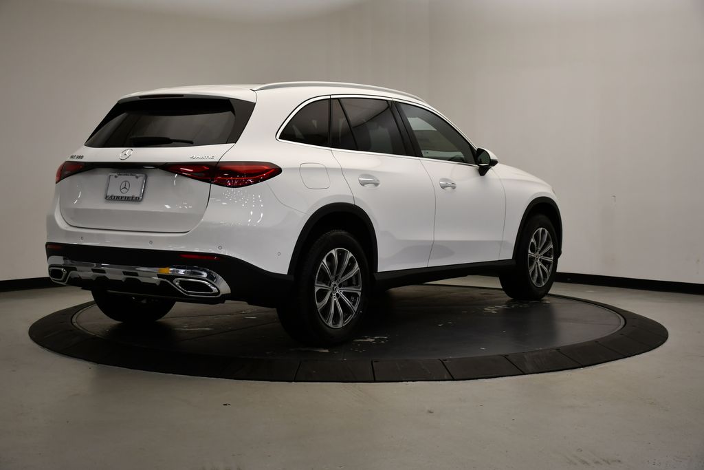 Thumbnail: 2026 Mercedes-Benz GLC - 5