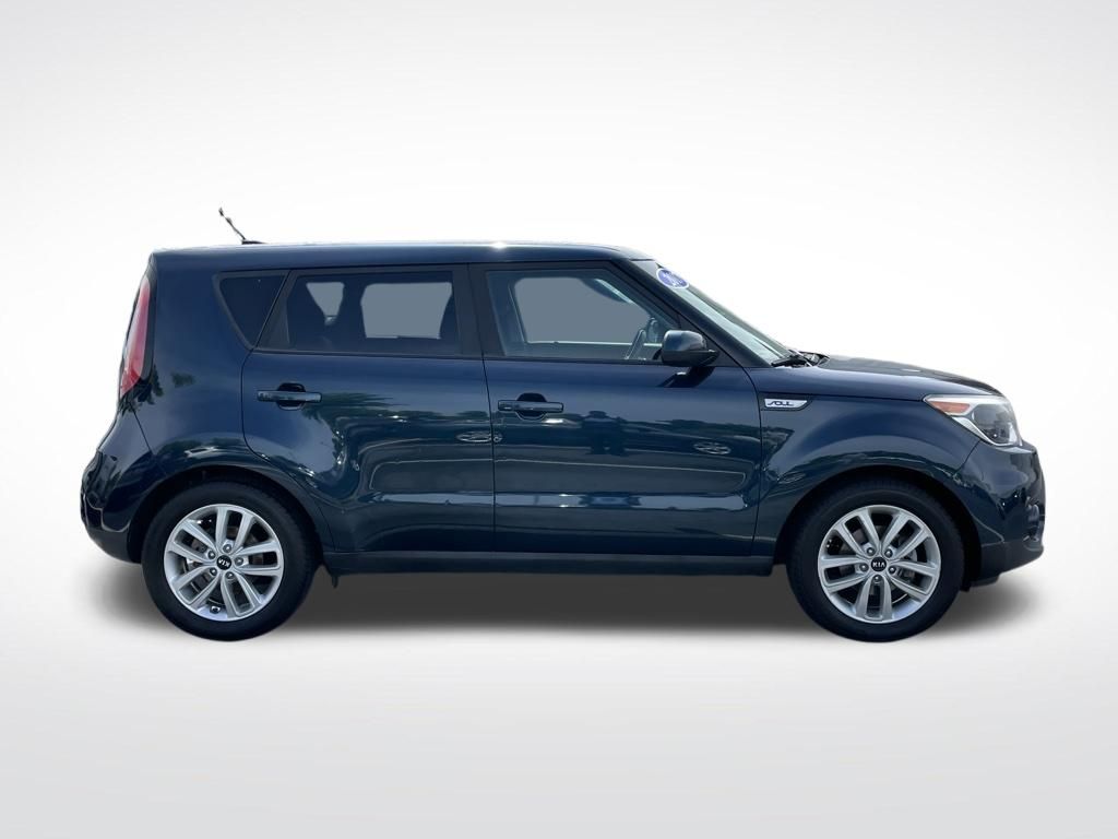 Thumbnail: 2017 Kia Soul - 7