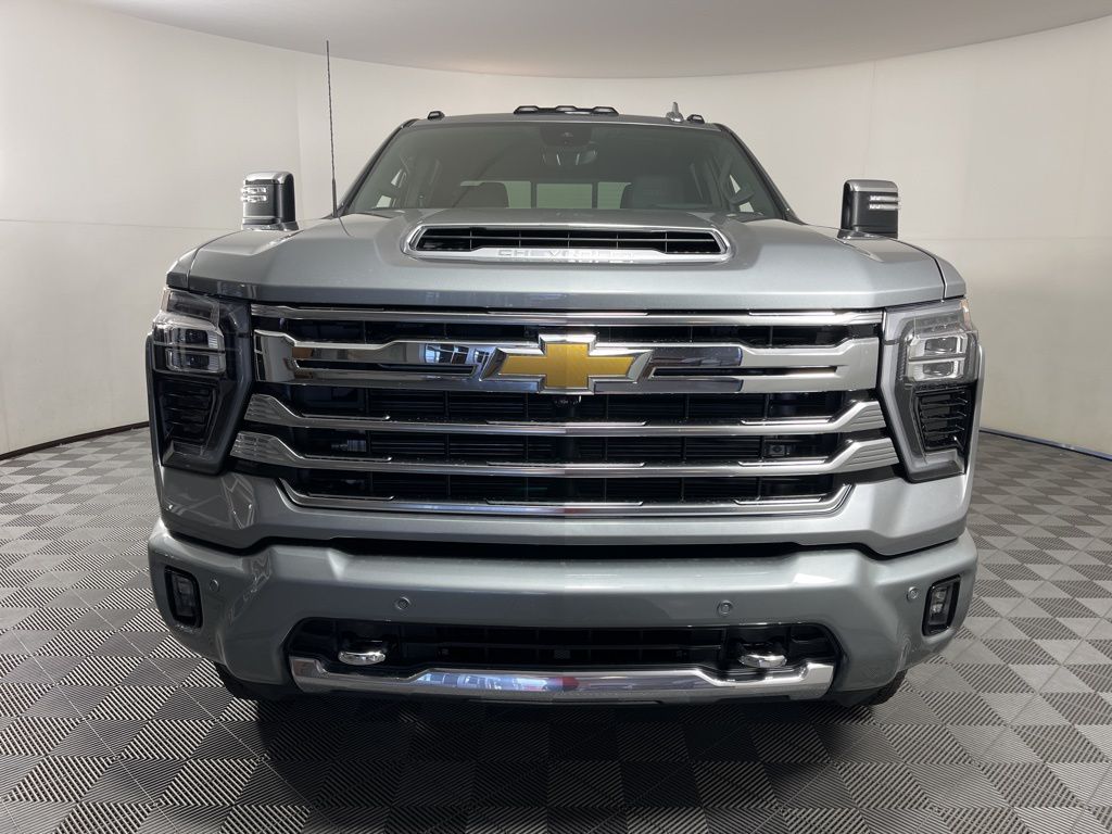 2025 Chevrolet Silverado 2500 High Country 19