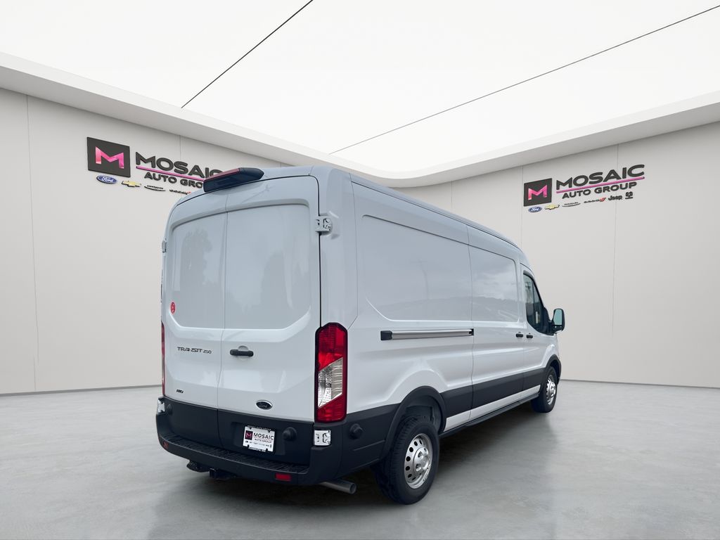 2025 Ford Transit-250