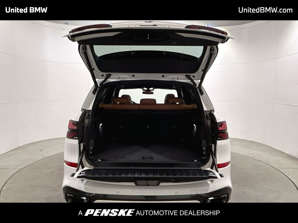 Thumbnail: 2026 BMW X5 - 22