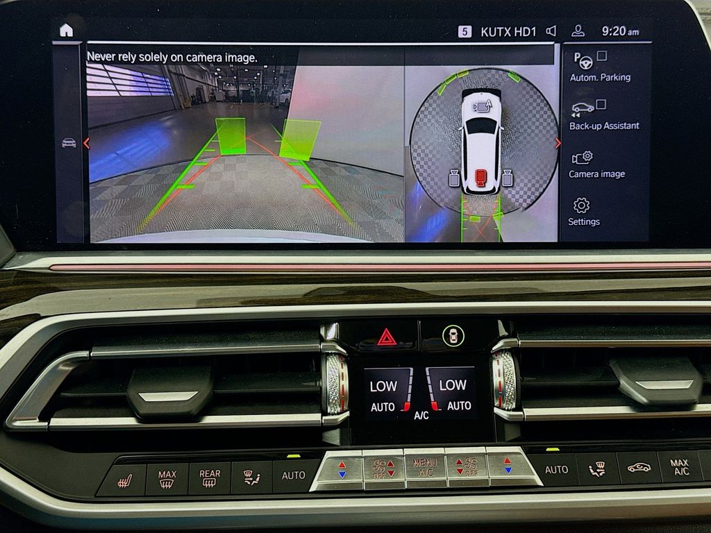 Thumbnail: 2019 BMW X7 - 14