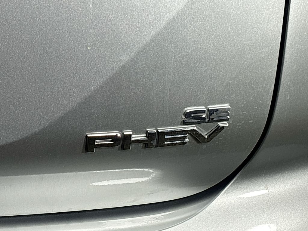 2024 Mitsubishi Outlander PHEV SE
