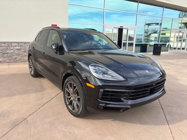 2022 Porsche Cayenne S 2