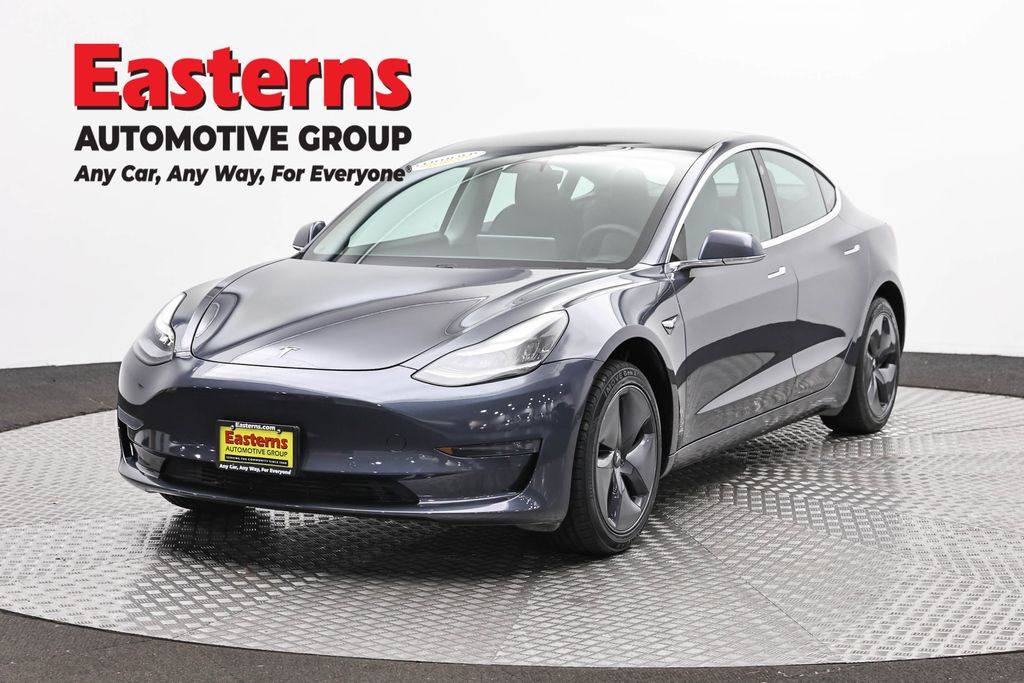 2019 Tesla Model 3 Standard Range Plus's photo