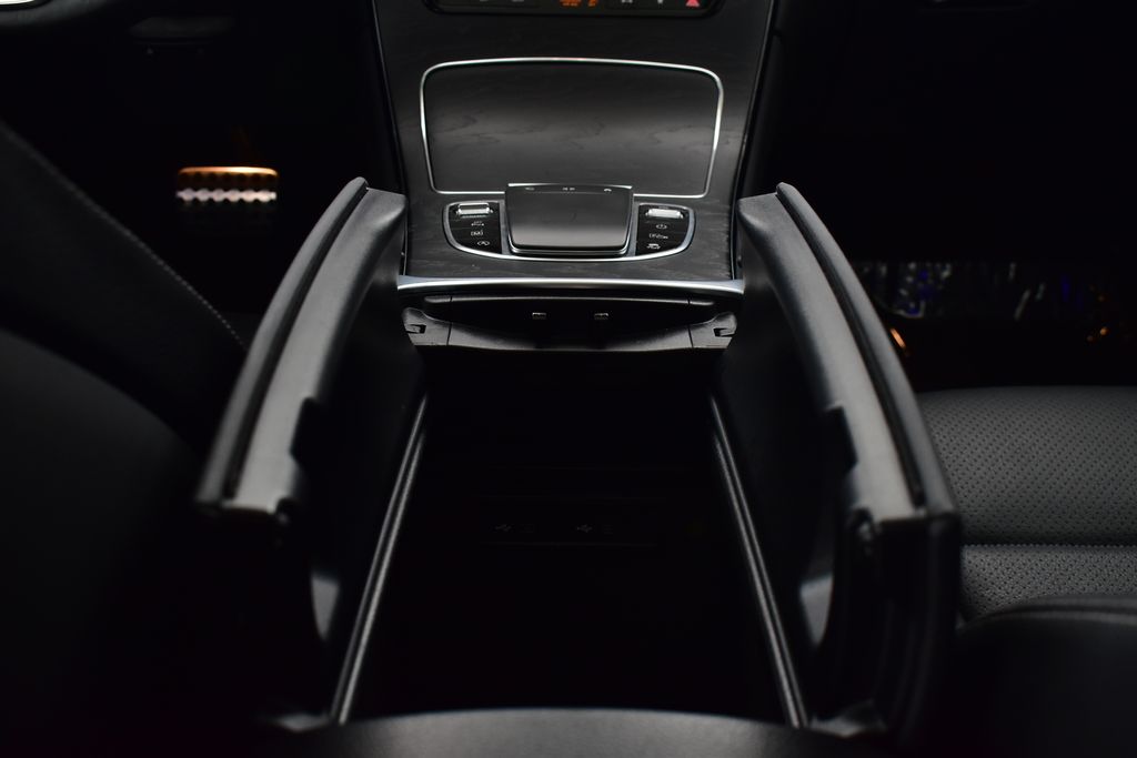 Thumbnail: 2023 Mercedes-Benz GLC - 23