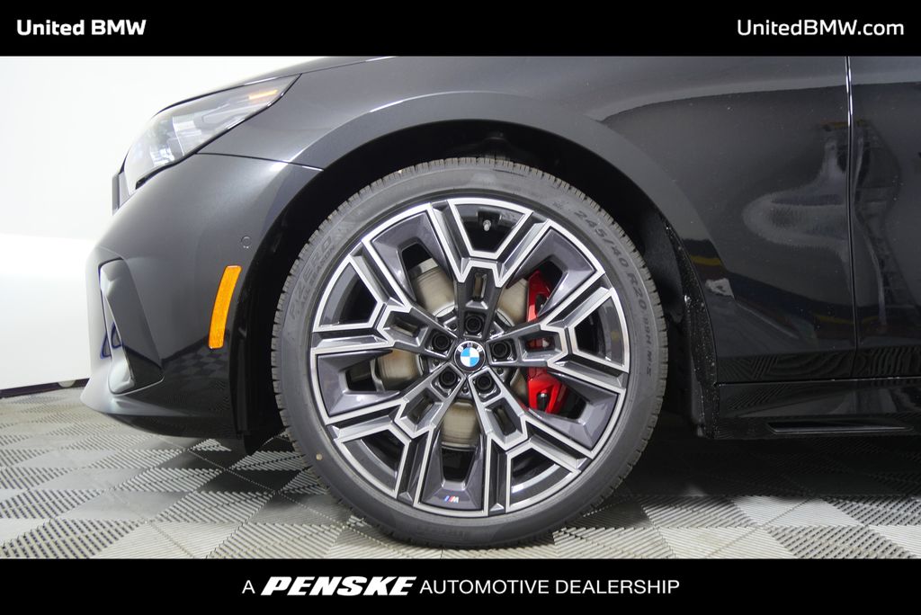 Thumbnail: 2026 BMW 5 Series - 7