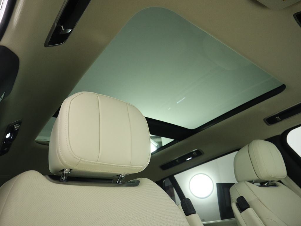 Thumbnail: 2026 Land Rover Range Rover - 20