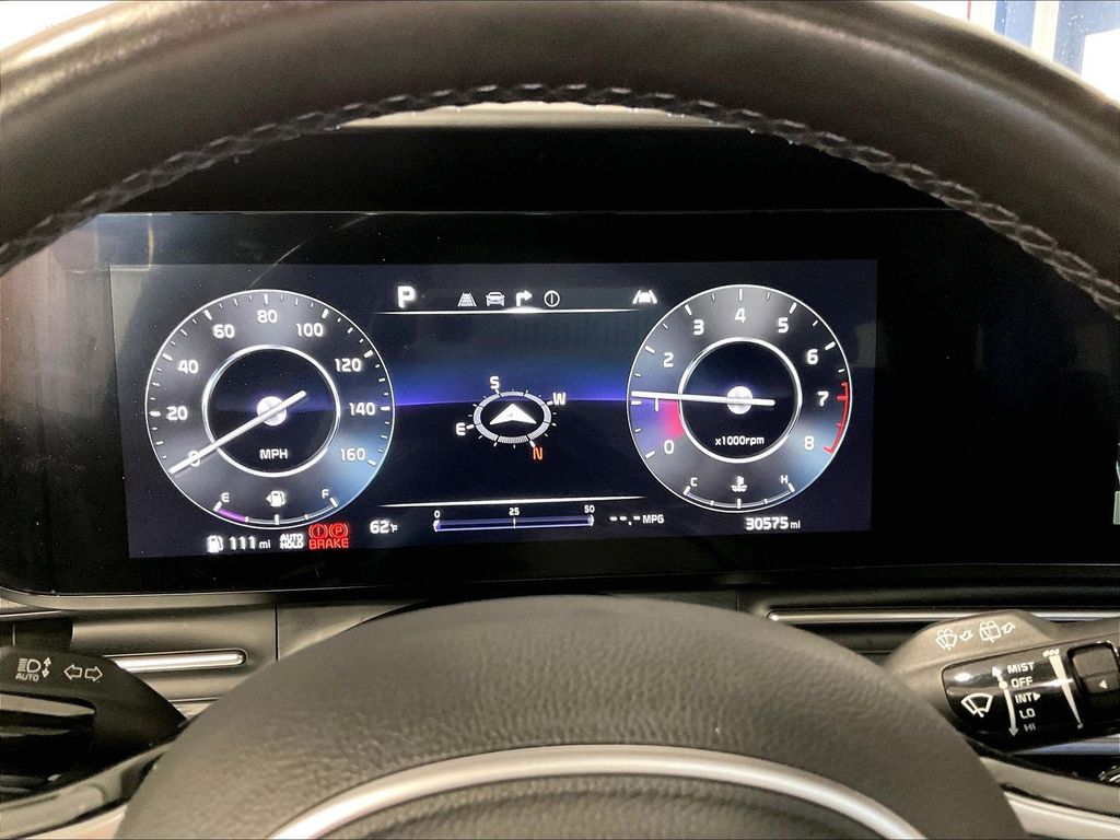2023 Kia Carnival — photo 25