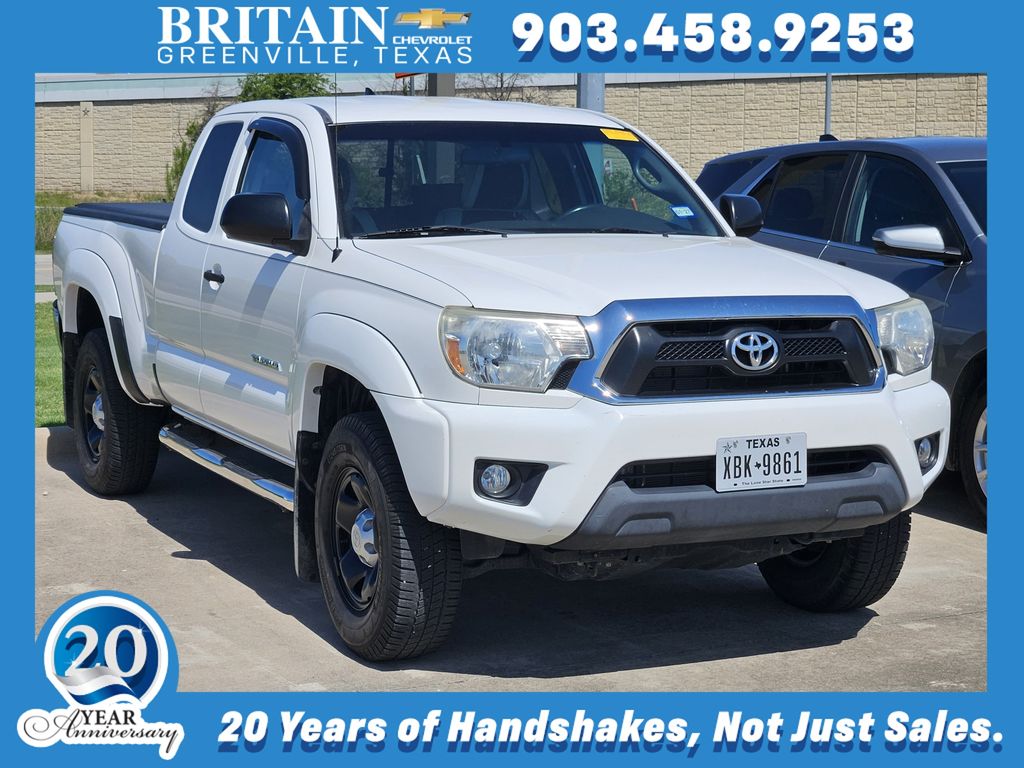 Super White 2014 Toyota Tacoma Pickup Truck 4X2 5-Speed Automatic