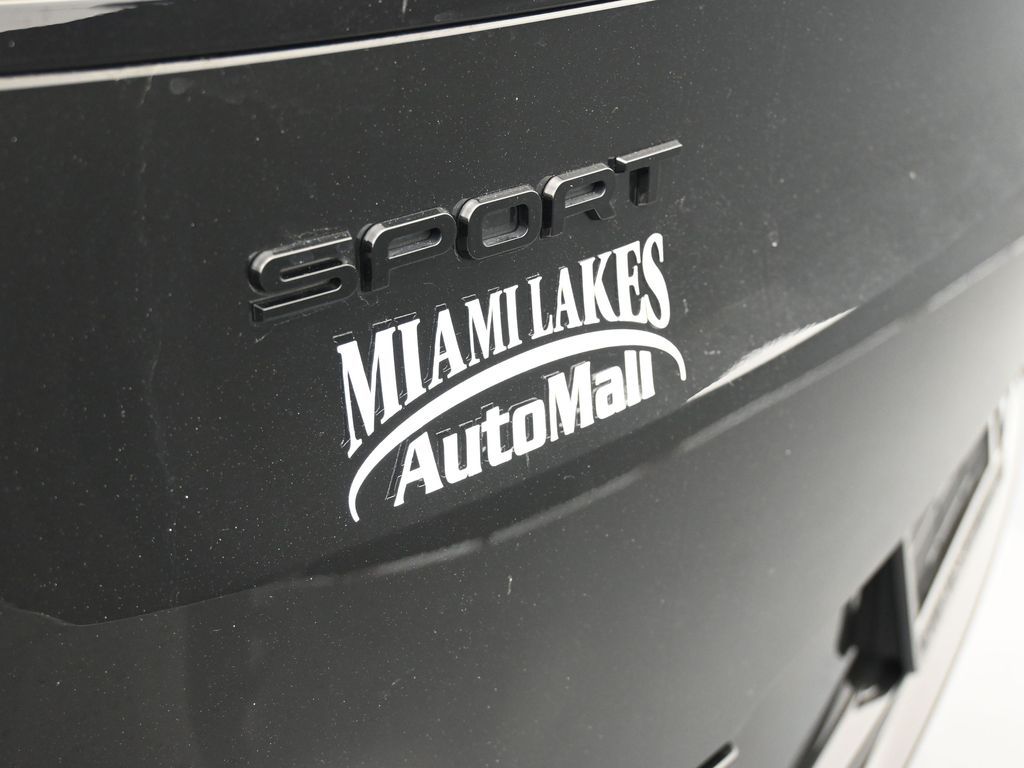 Used 2024 Black Land Rover Dynamic SE image 36