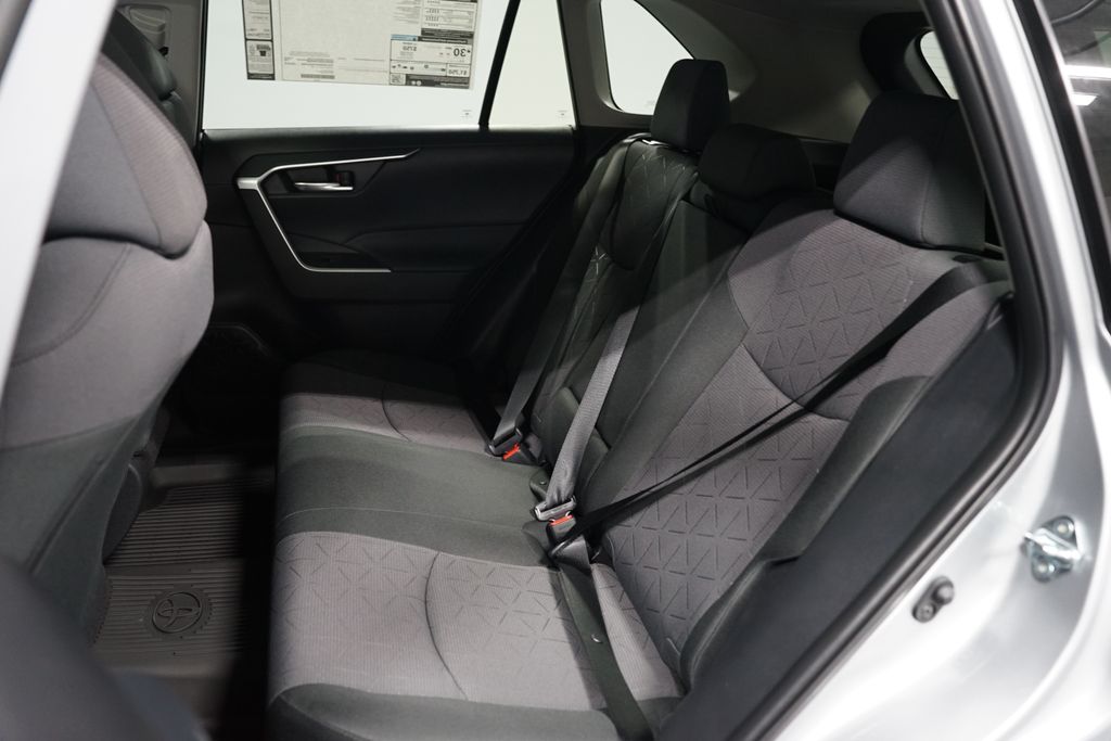 Thumbnail: 2025 Toyota RAV4 - 29