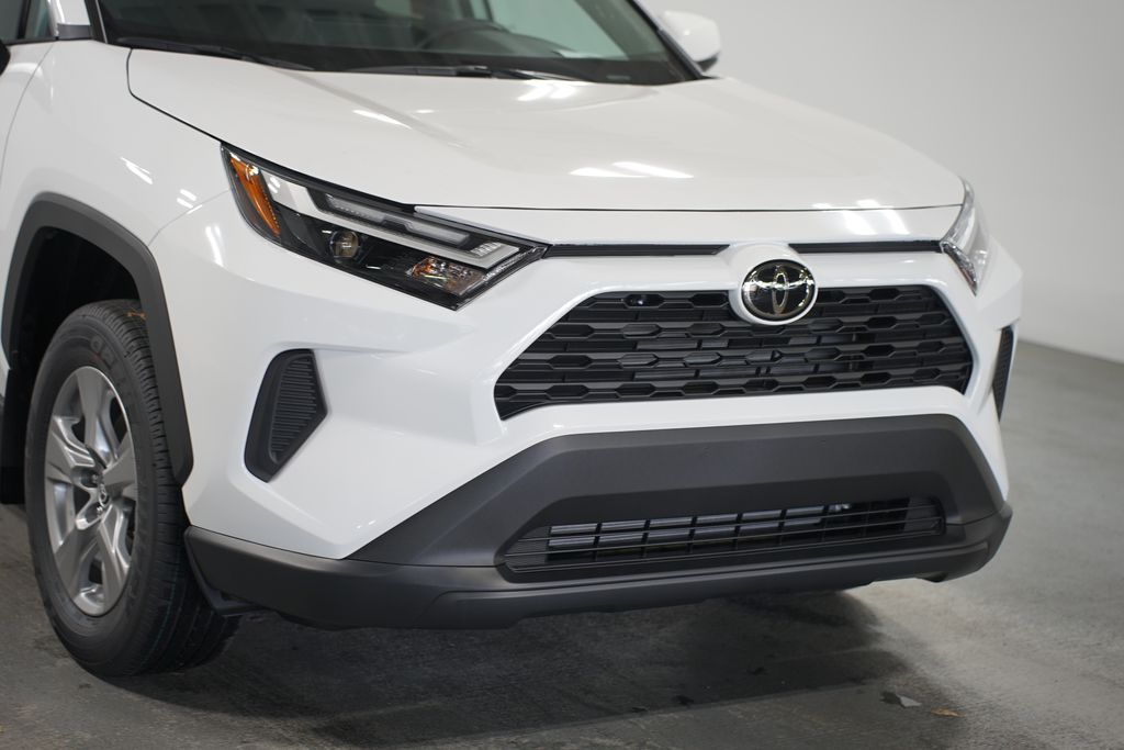 2025 Toyota RAV4 XLE 4