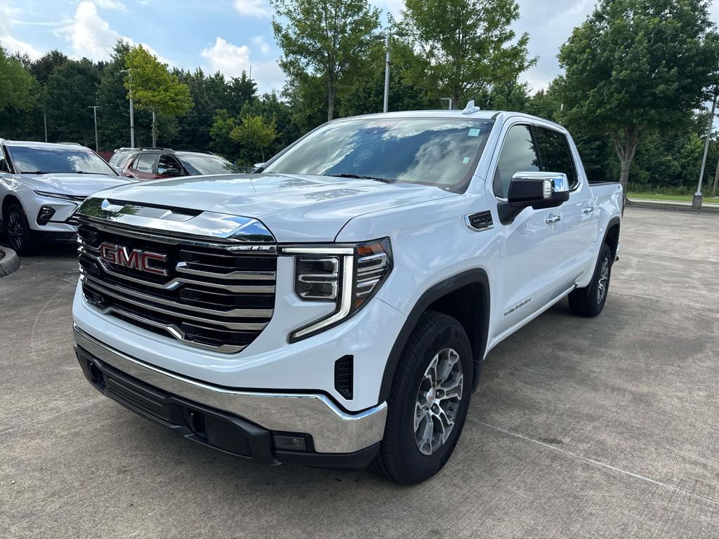 2024 GMC Sierra 1500 SLT