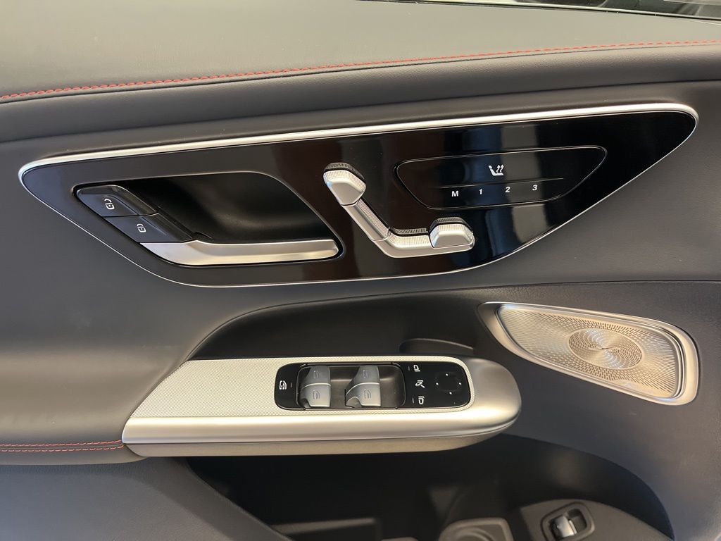 Thumbnail: 2026 Mercedes-Benz GLC - 12