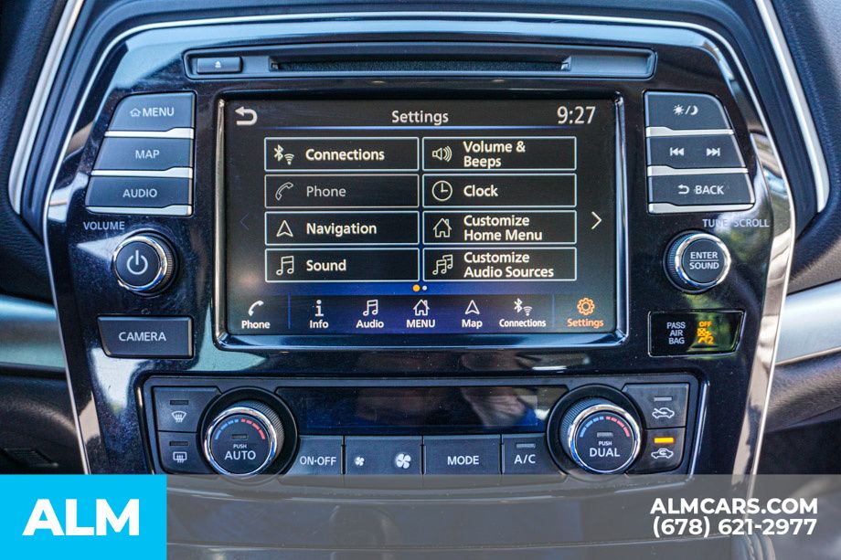 Used 2023 Black Nissan 3.5 SL image 38