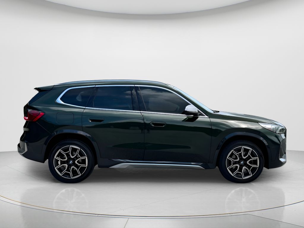 Certified Used 2023 Green BMW xDrive28i image 4