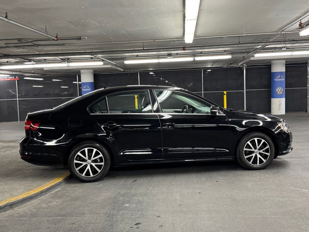 2017 Volkswagen Jetta 1.4T SE 34