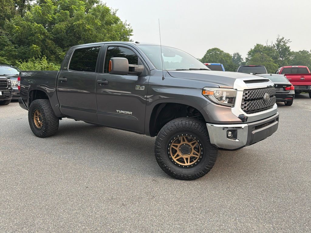 Magnetic Gray Metallic 2018 Toyota Tundra Pickup Truck Four-Wheel Drive 6-Speed Automatic Overdrive