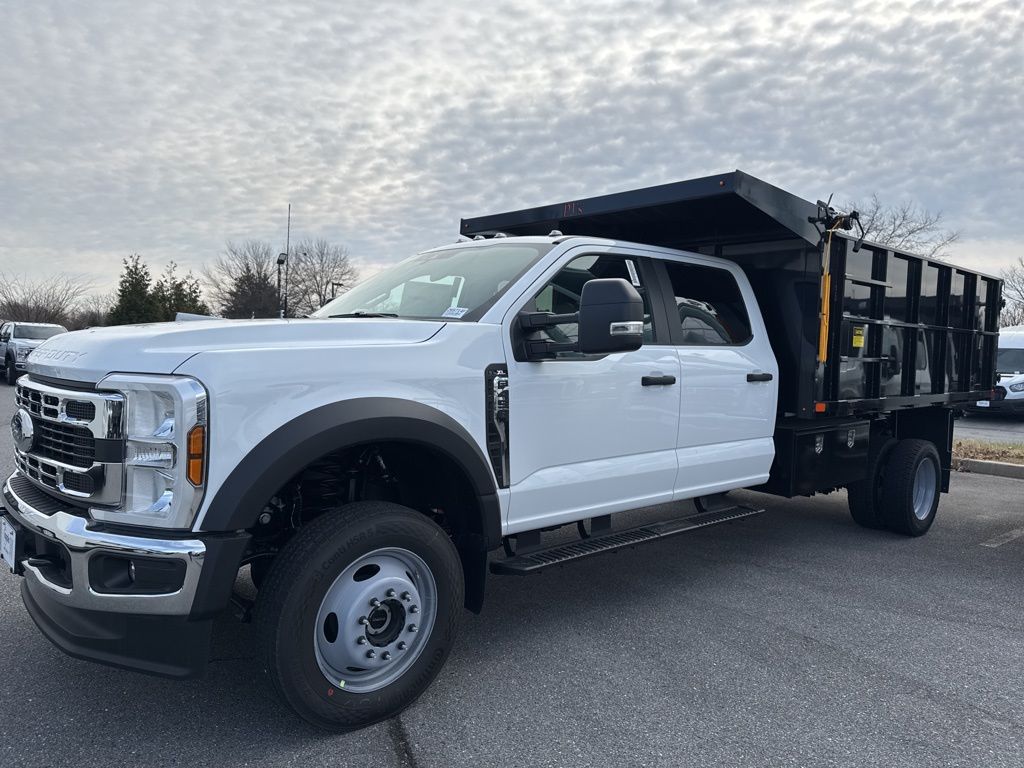 2026 Ford F-450 Super Duty Chassis Cab XL's photo