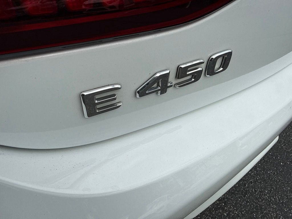 Thumbnail: 2023 Mercedes-Benz E-Class - 9