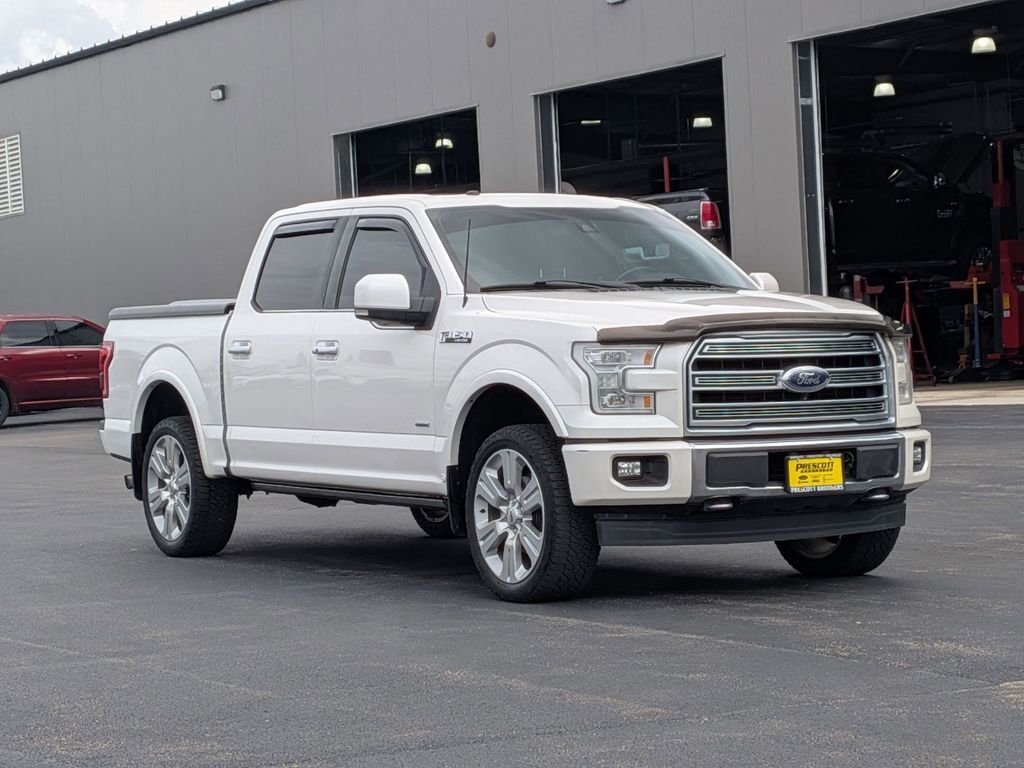 White Platinum Metallic Tri-Coat 2017 Ford F-150 Limited SuperCrew 4WD Pickup Truck Four-Wheel Drive Automatic