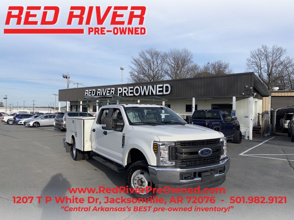 2019 Ford F-350 Super Duty Chassis XL Crew Cab DRW 4WD