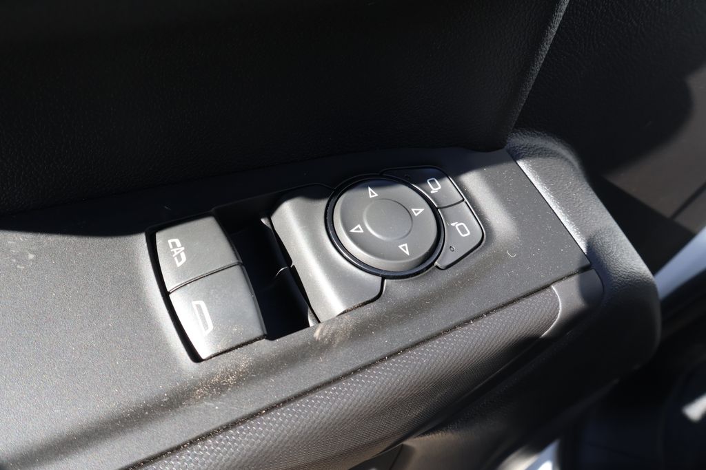 Thumbnail: 2026 Chevrolet Silverado 1500 - 16