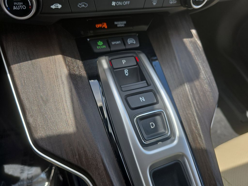 Used 2018  Honda Touring image 22
