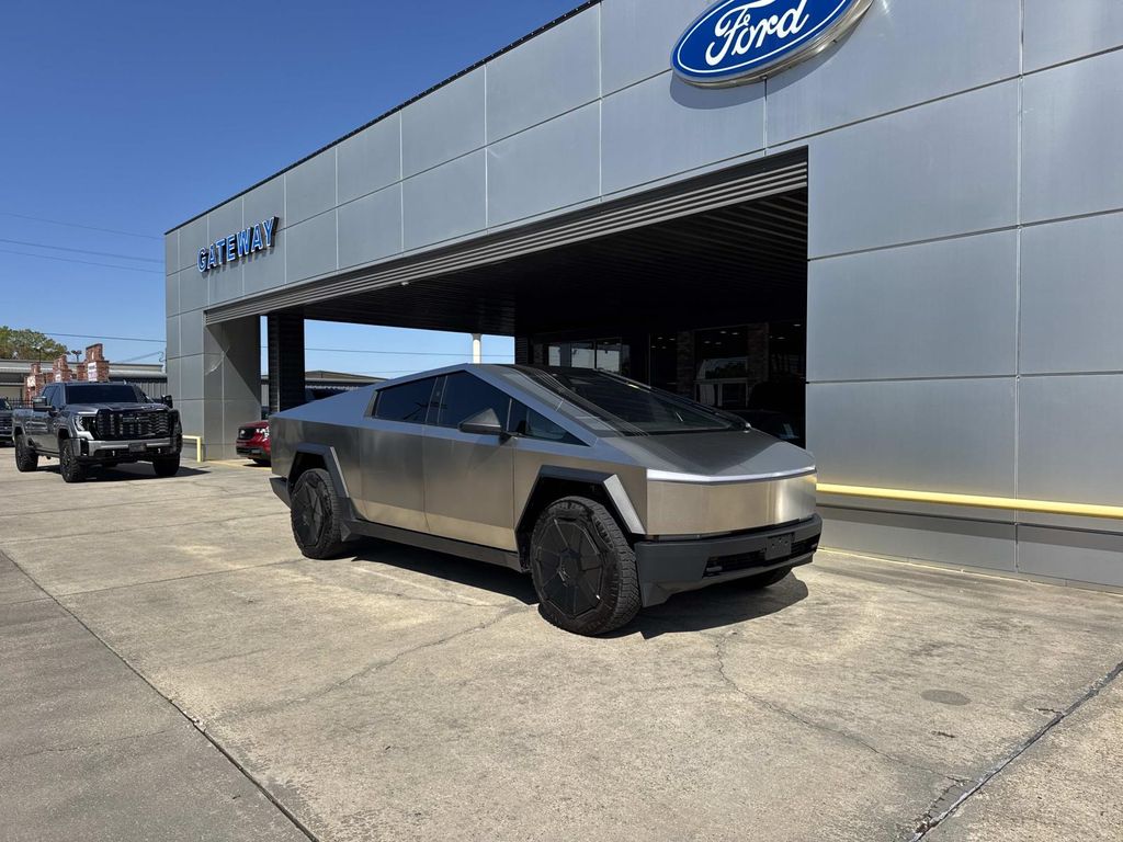 2024 Tesla Cybertruck Crew Cab AWD