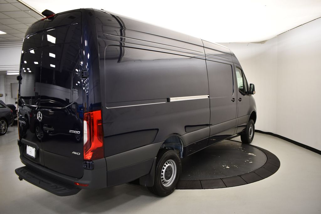 2024 Mercedes-Benz Sprinter 2500 5