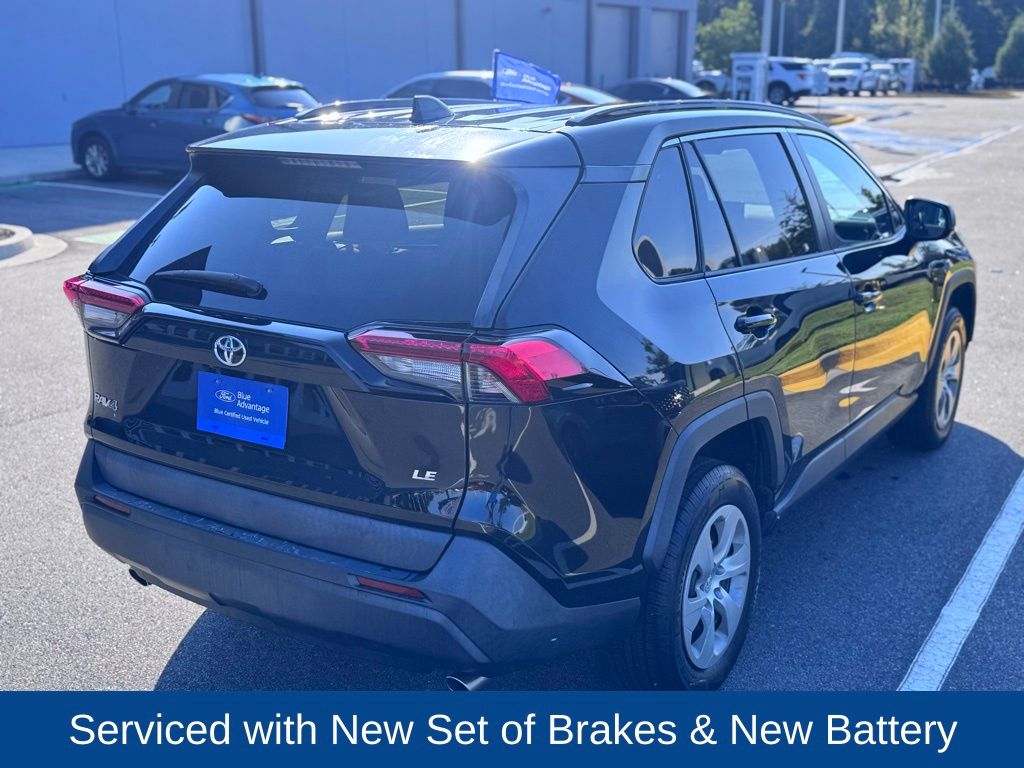 2020 Toyota RAV4 LE