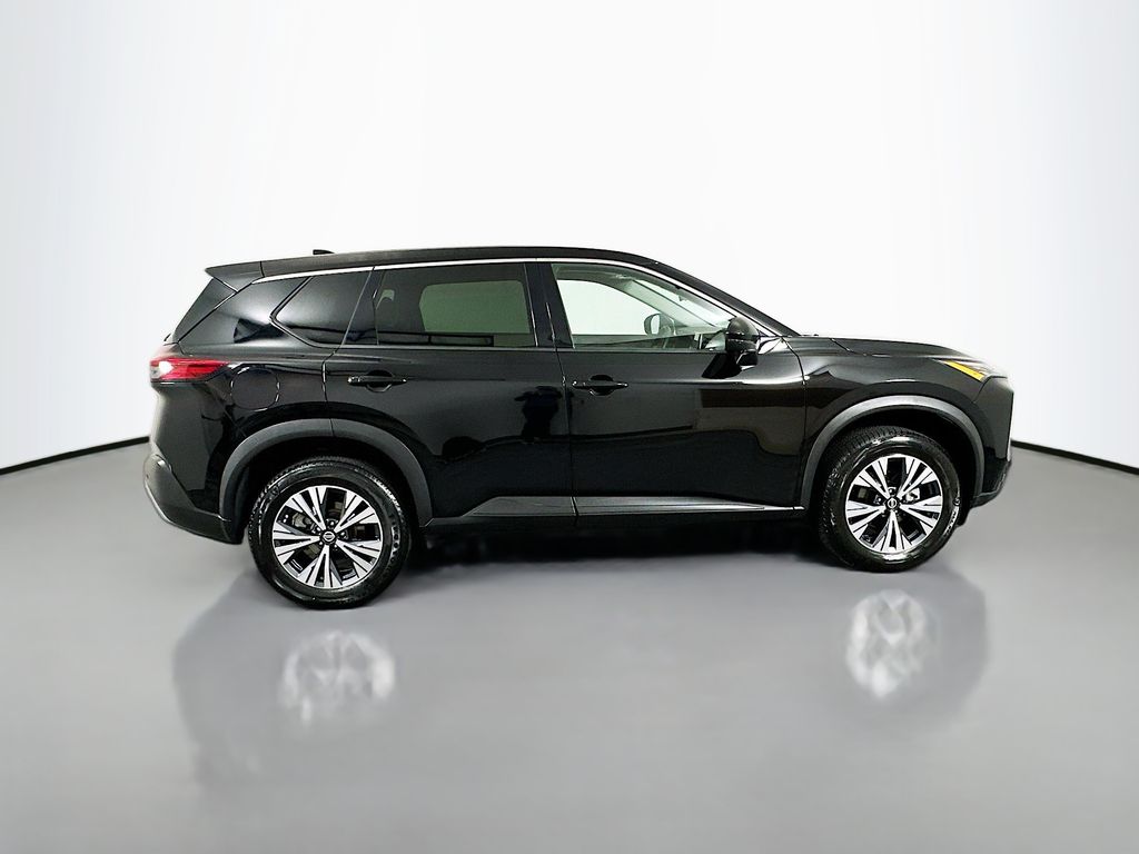 Thumbnail: 2021 Nissan Rogue - 4