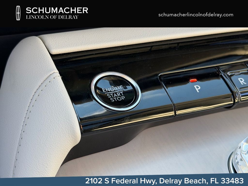 new 2026 Lincoln Navigator car, priced at $97,189