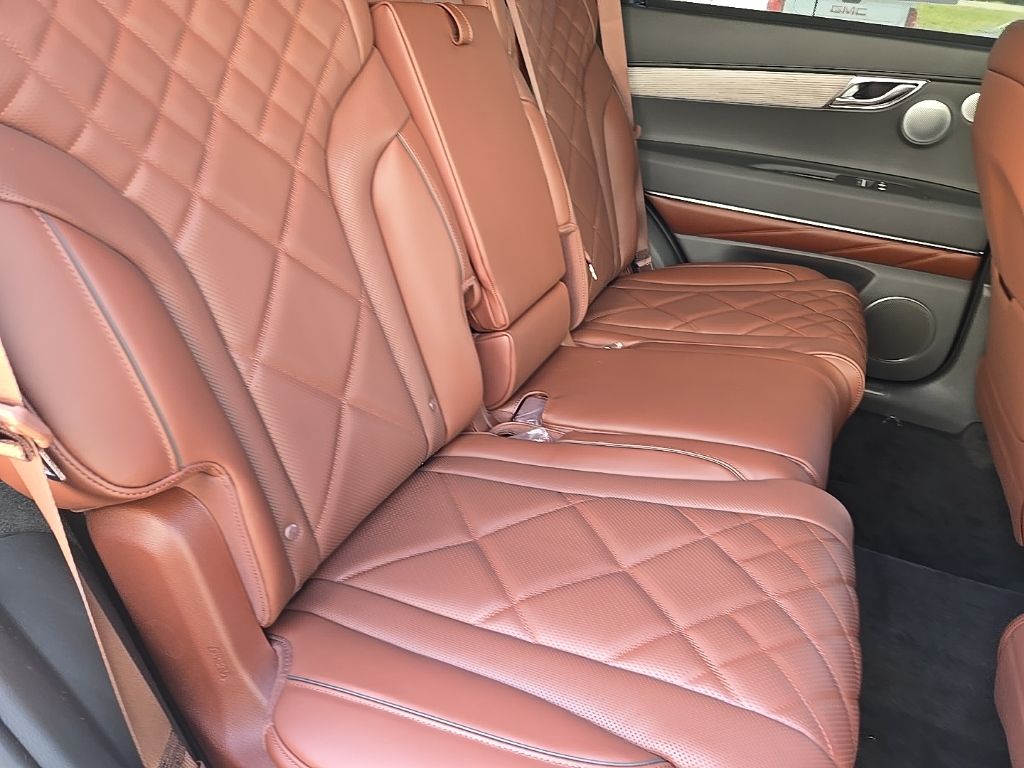 Thumbnail: 2025 Genesis GV80 - 23